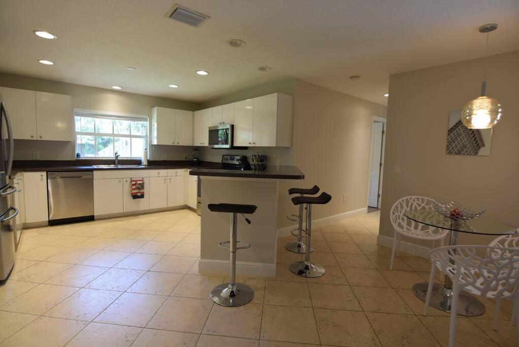 Bernice 3Bd2Bth With Heated Pool Near Siesta Key! Сарасота Екстериор снимка